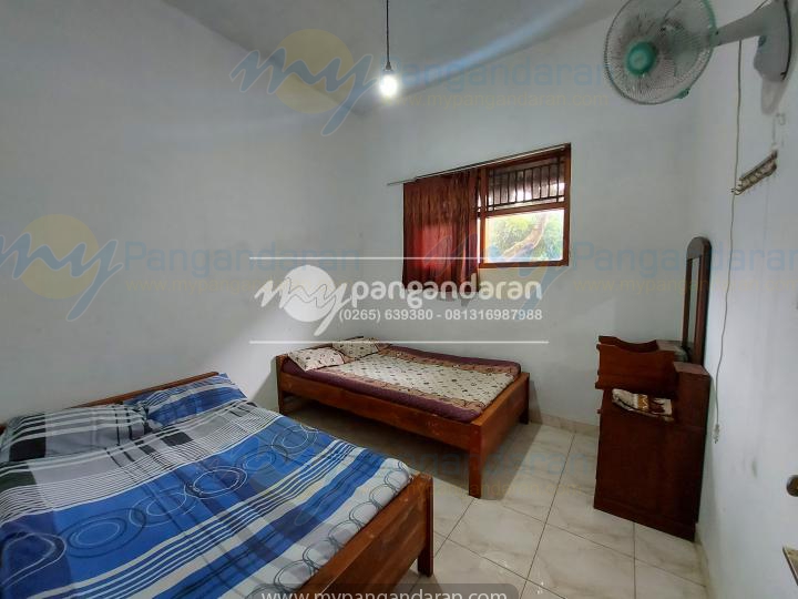    Tampilan Kamar Tidur Pondok Mas Dori Pangandaran<br />
Di lengkapi dengan kipas angin dan double bed ukuran 120x200